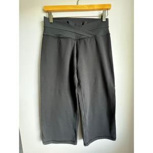 Lululemon Black Cropped Yoga Pants